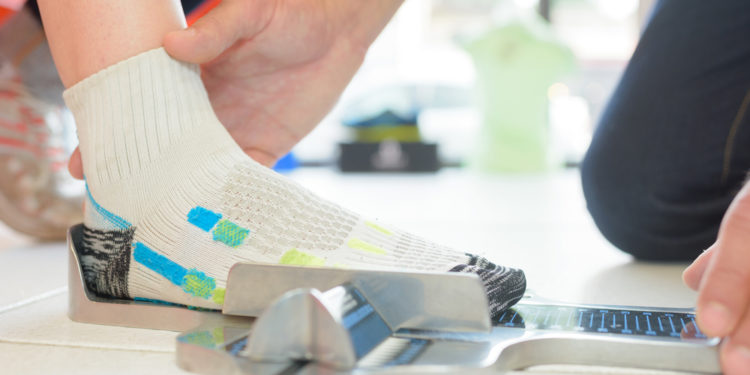 How are shoes sized?